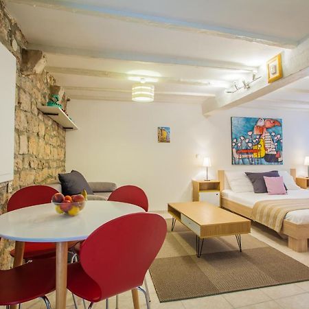Honey Art Apartment Cres Kültér fotó
