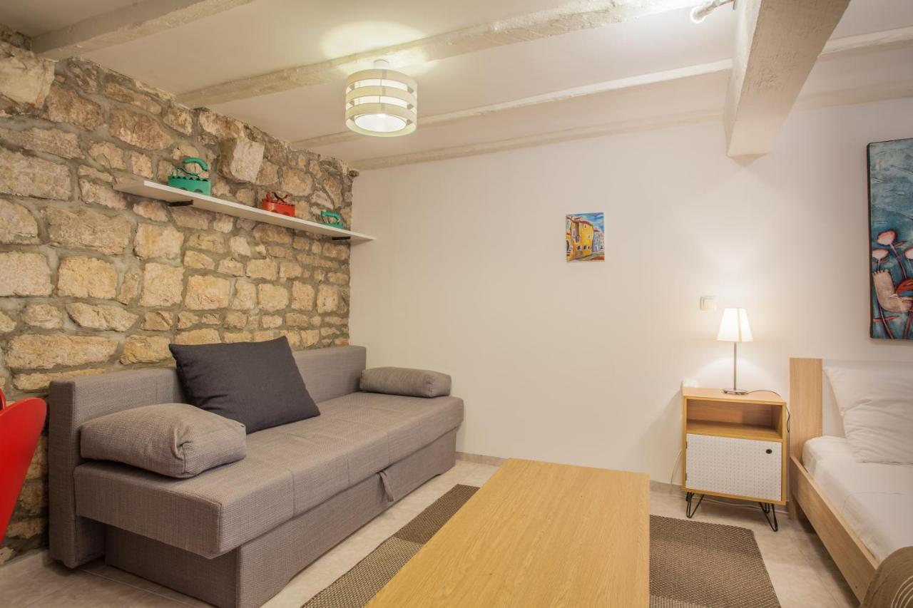 Honey Art Apartment Cres Kültér fotó